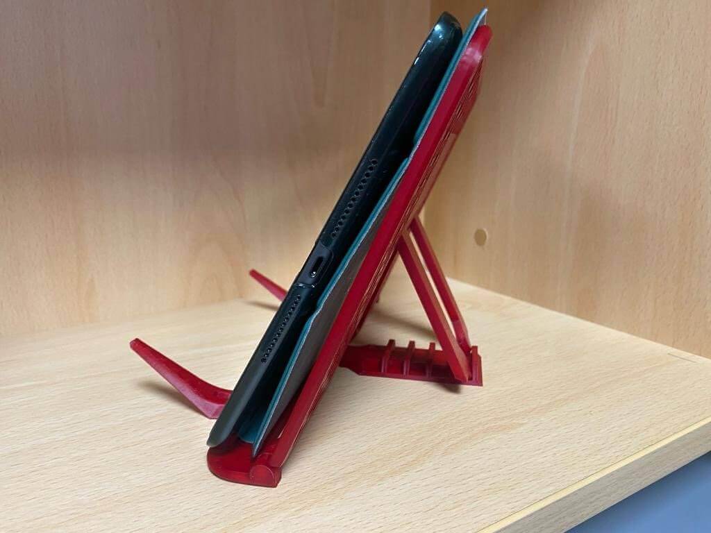 Personalizable book and tablet stand with page holders