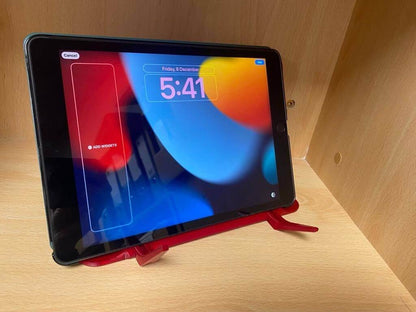 Personalizable book and tablet stand with page holders