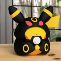 Pikachu Umbreon Poncho